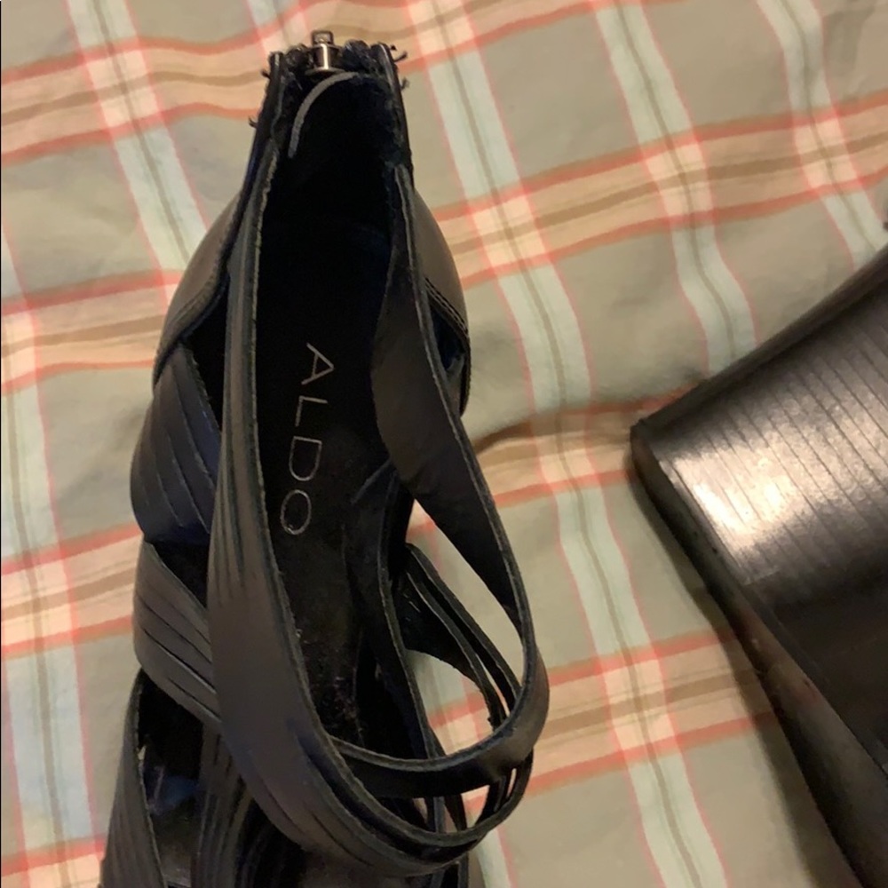 Shoes - Picture 2 of 3